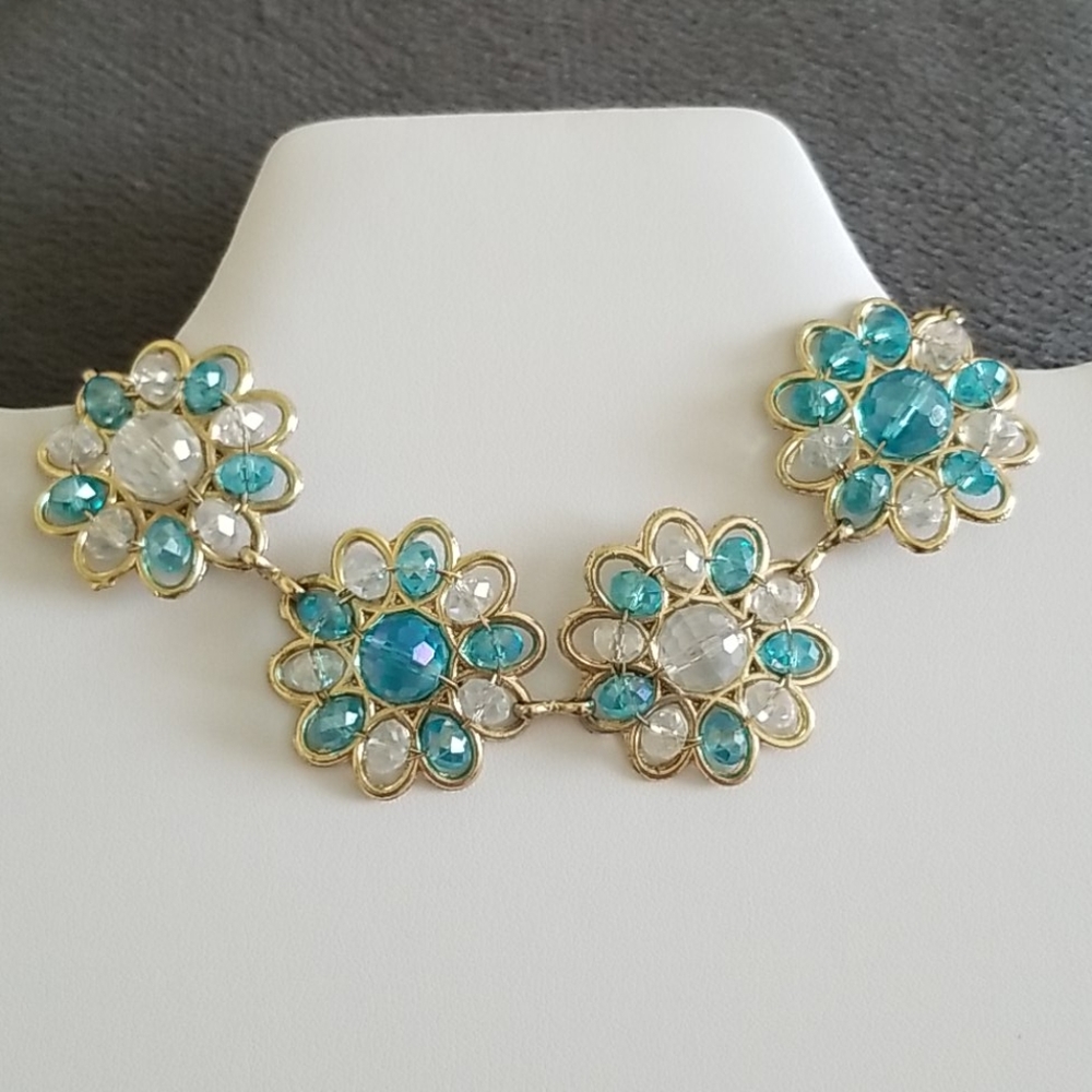 Chunky Beaded Flower Bracelet